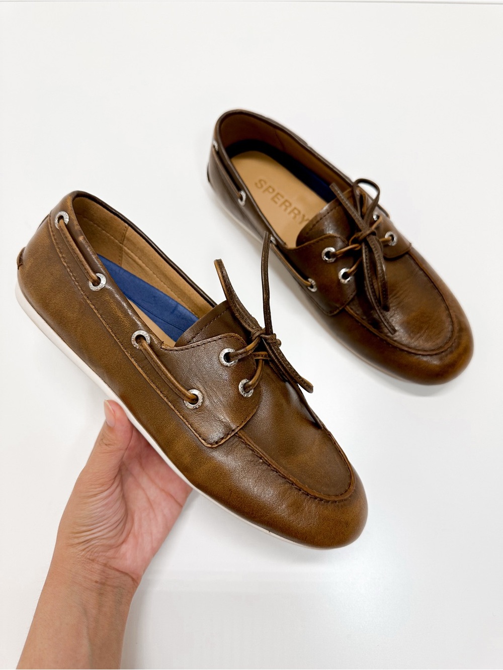 Sperry Slim Boat Shoes in Tan Brown Leather